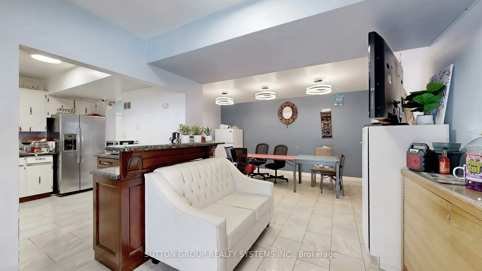 30, Coronado, Humbermede, Toronto