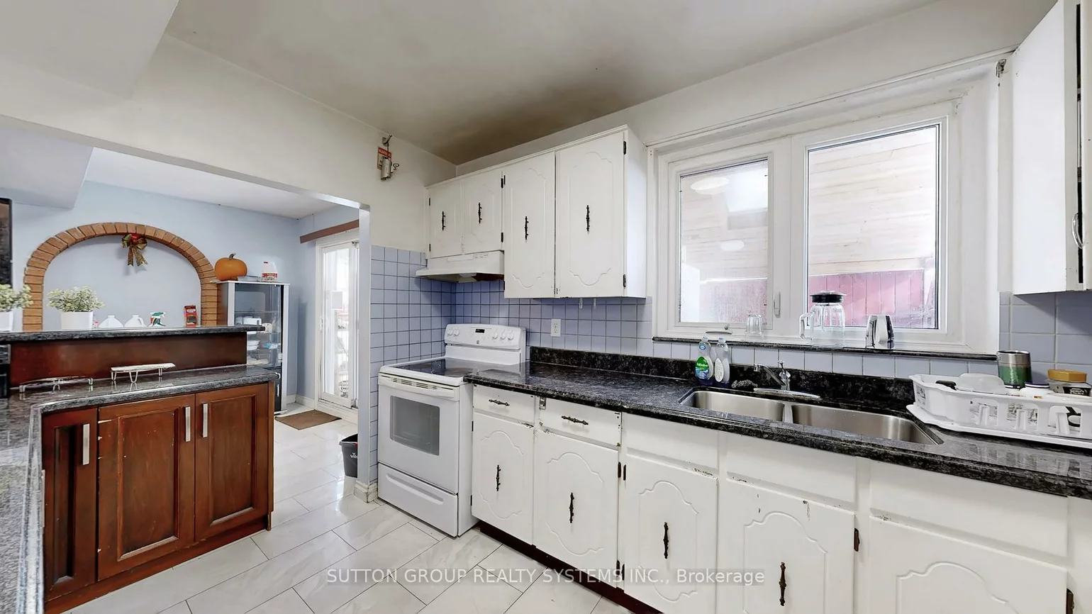 30, Coronado, Humbermede, Toronto