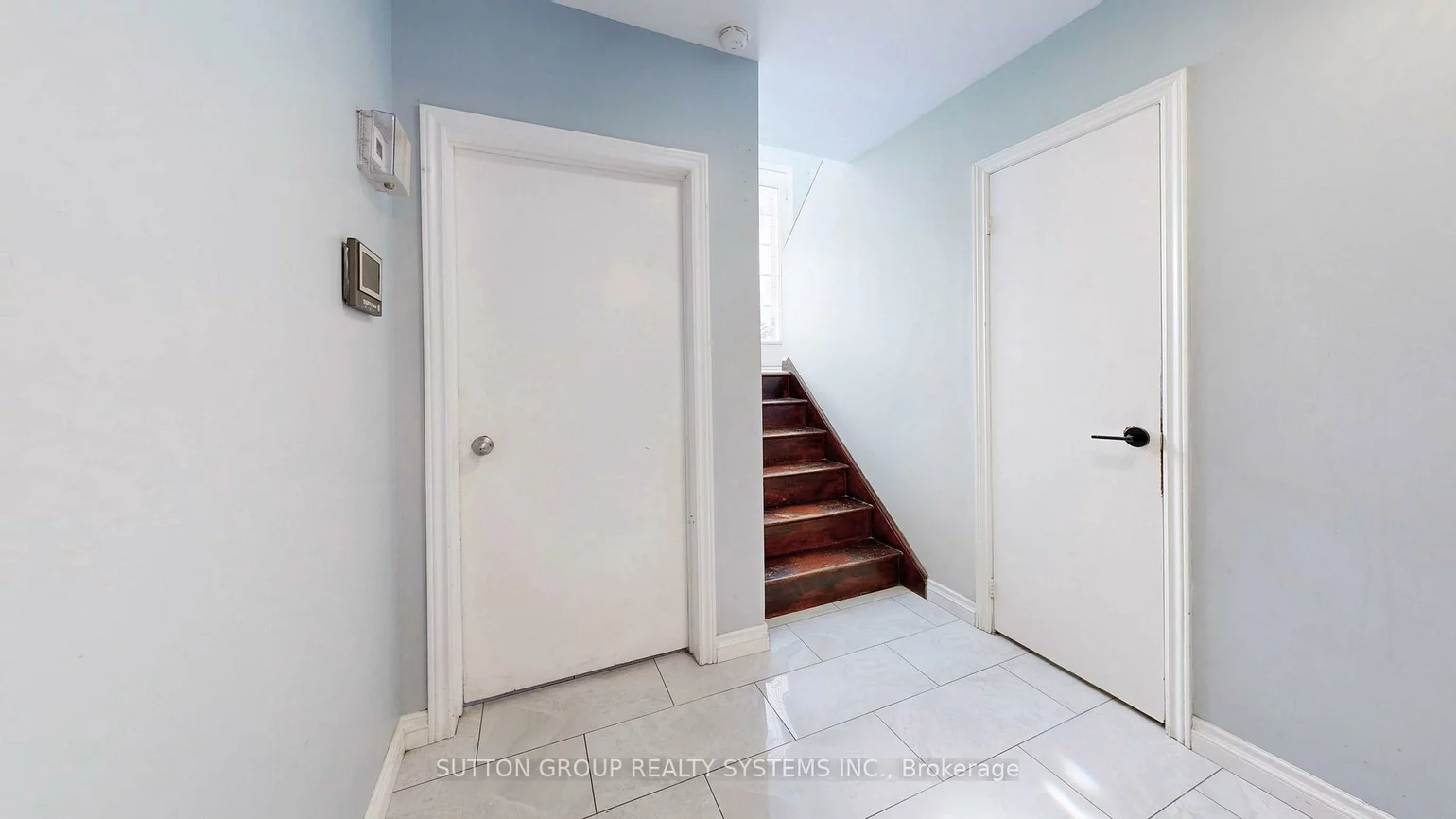 30, Coronado, Humbermede, Toronto