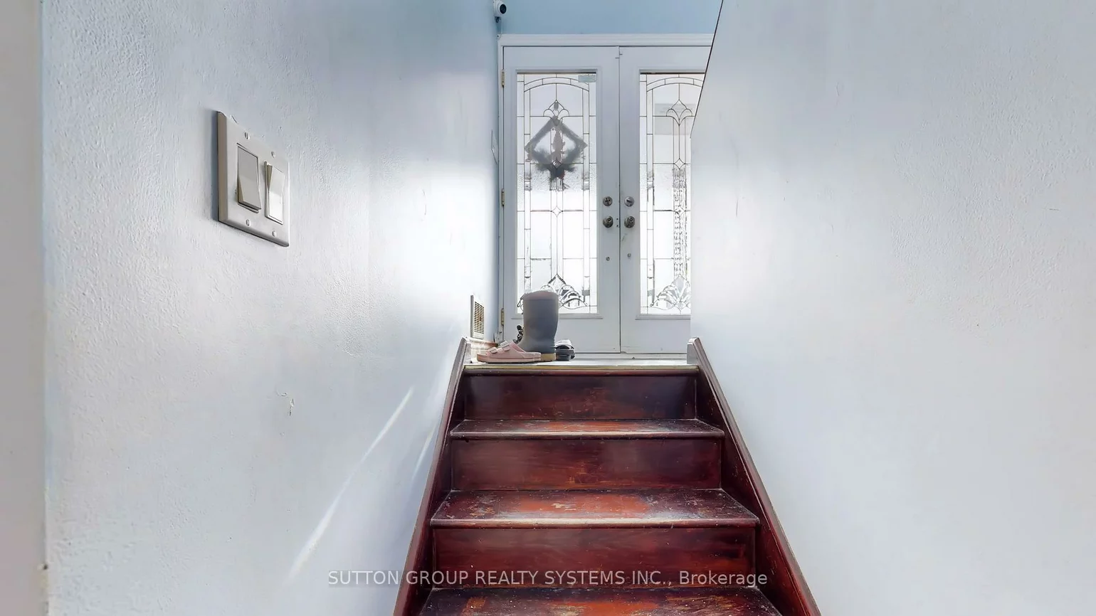 30, Coronado, Humbermede, Toronto