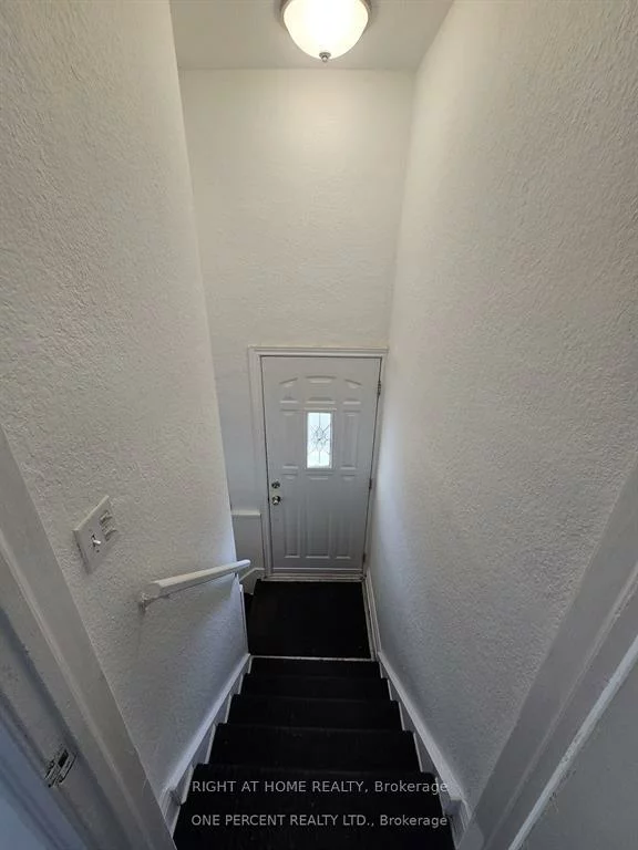 70, Bunnell, Downsview-Roding-CFB, Toronto