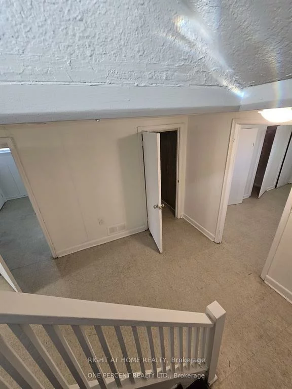 70, Bunnell, Downsview-Roding-CFB, Toronto