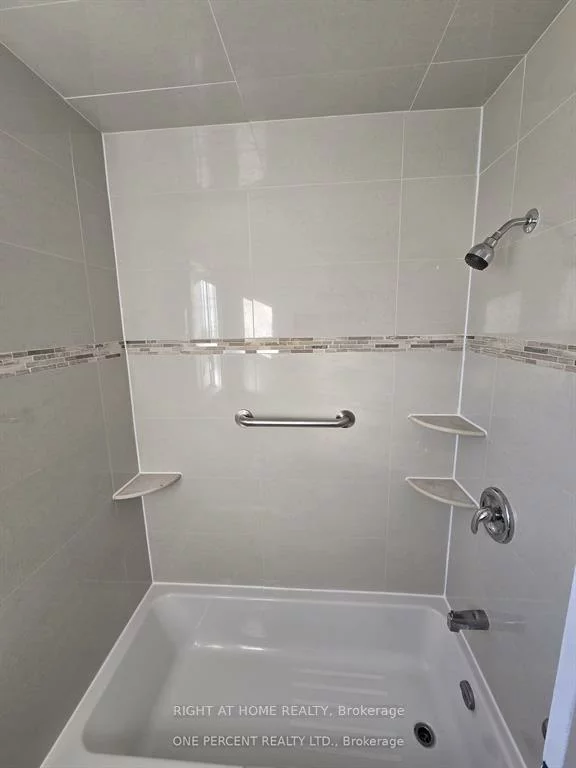 70, Bunnell, Downsview-Roding-CFB, Toronto