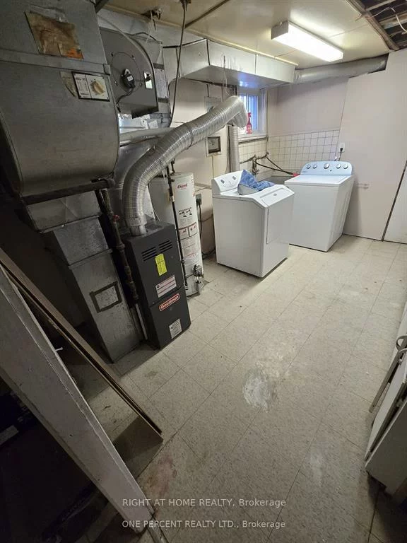 70, Bunnell, Downsview-Roding-CFB, Toronto