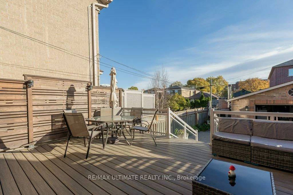 21, Thornton, Caledonia-Fairbank, Toronto