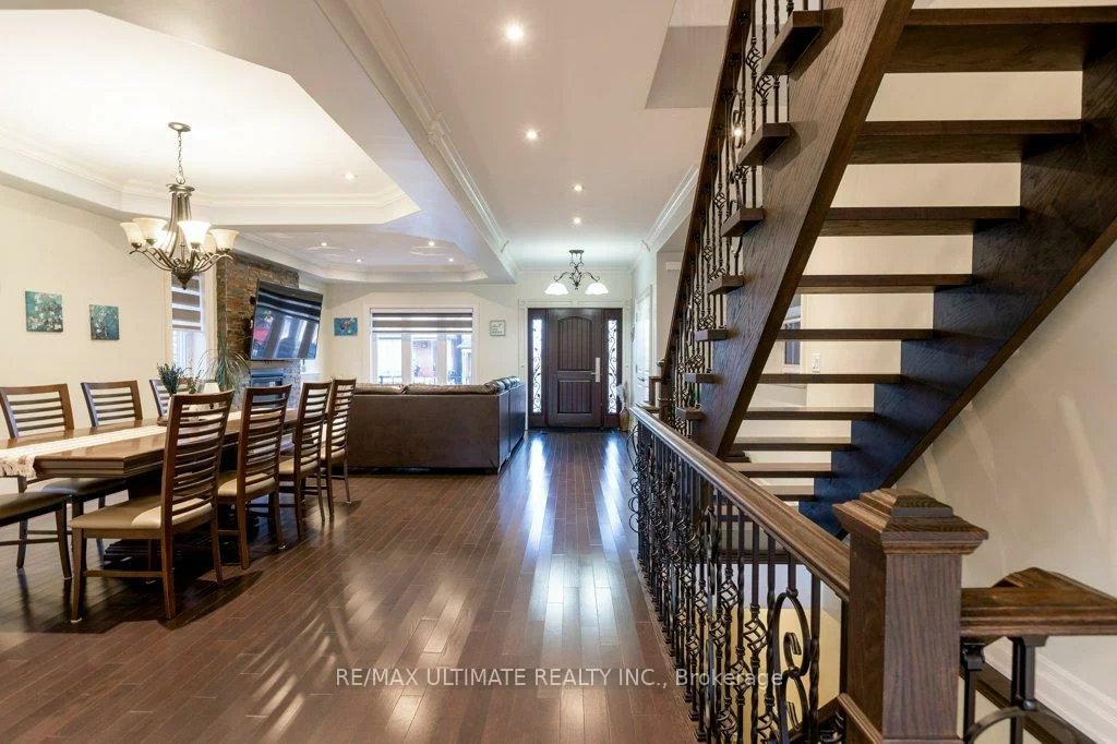 21, Thornton, Caledonia-Fairbank, Toronto