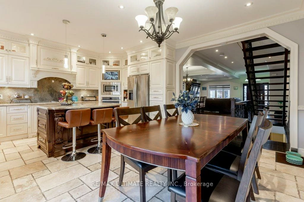 21, Thornton, Caledonia-Fairbank, Toronto