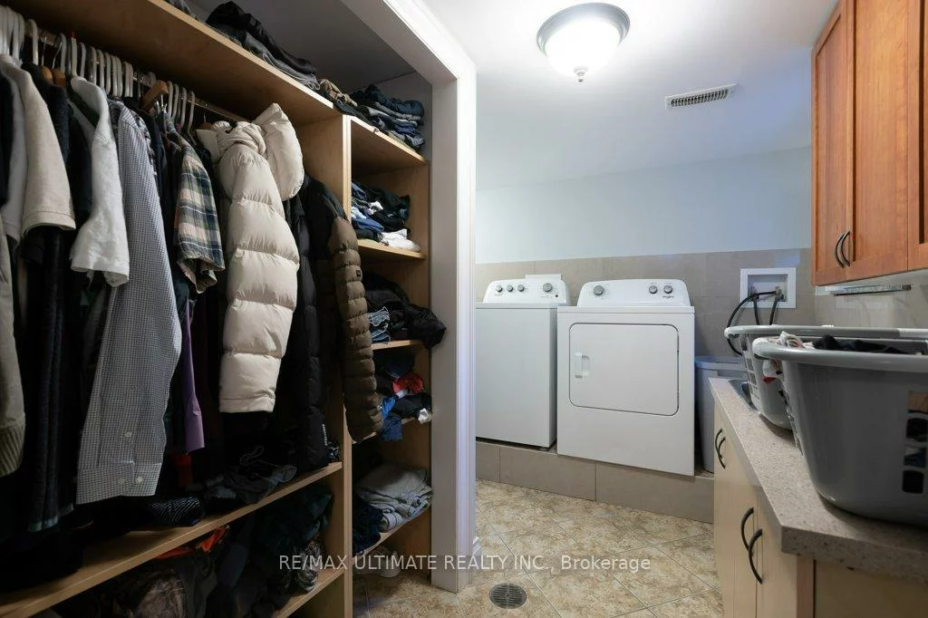 21, Thornton, Caledonia-Fairbank, Toronto