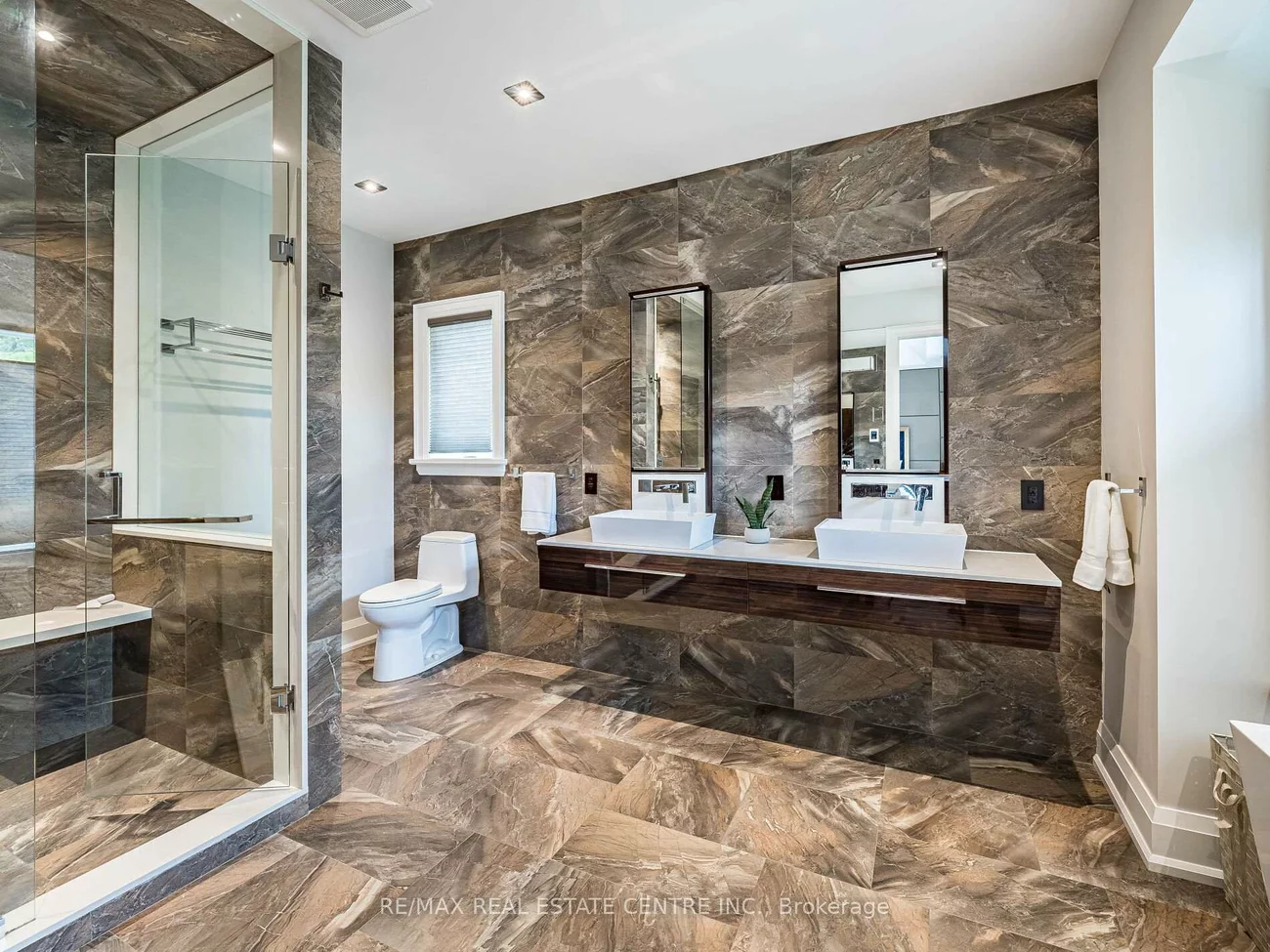 122, Wimbleton, Edenbridge-Humber Valley, Toronto