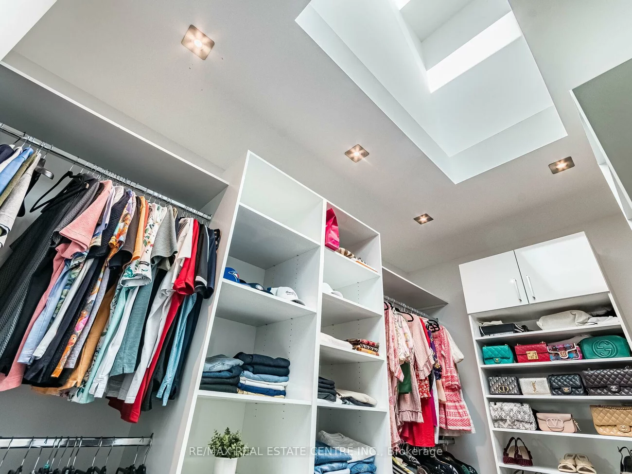 122, Wimbleton, Edenbridge-Humber Valley, Toronto