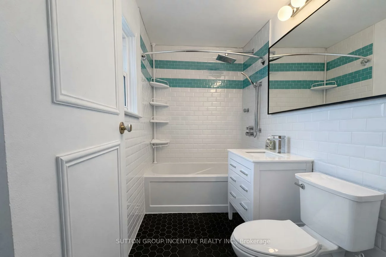 65, Barrhead, Rexdale-Kipling, Toronto