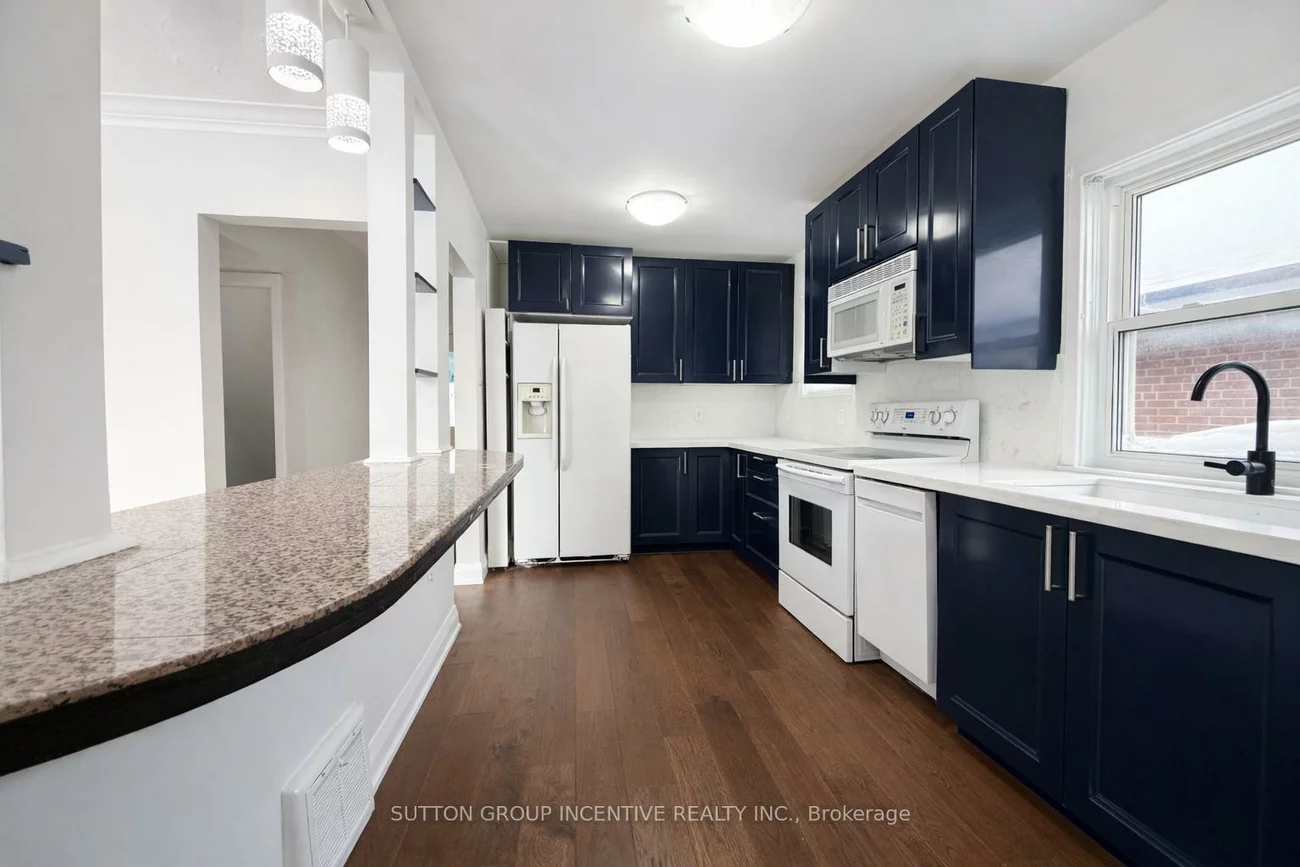 65, Barrhead, Rexdale-Kipling, Toronto