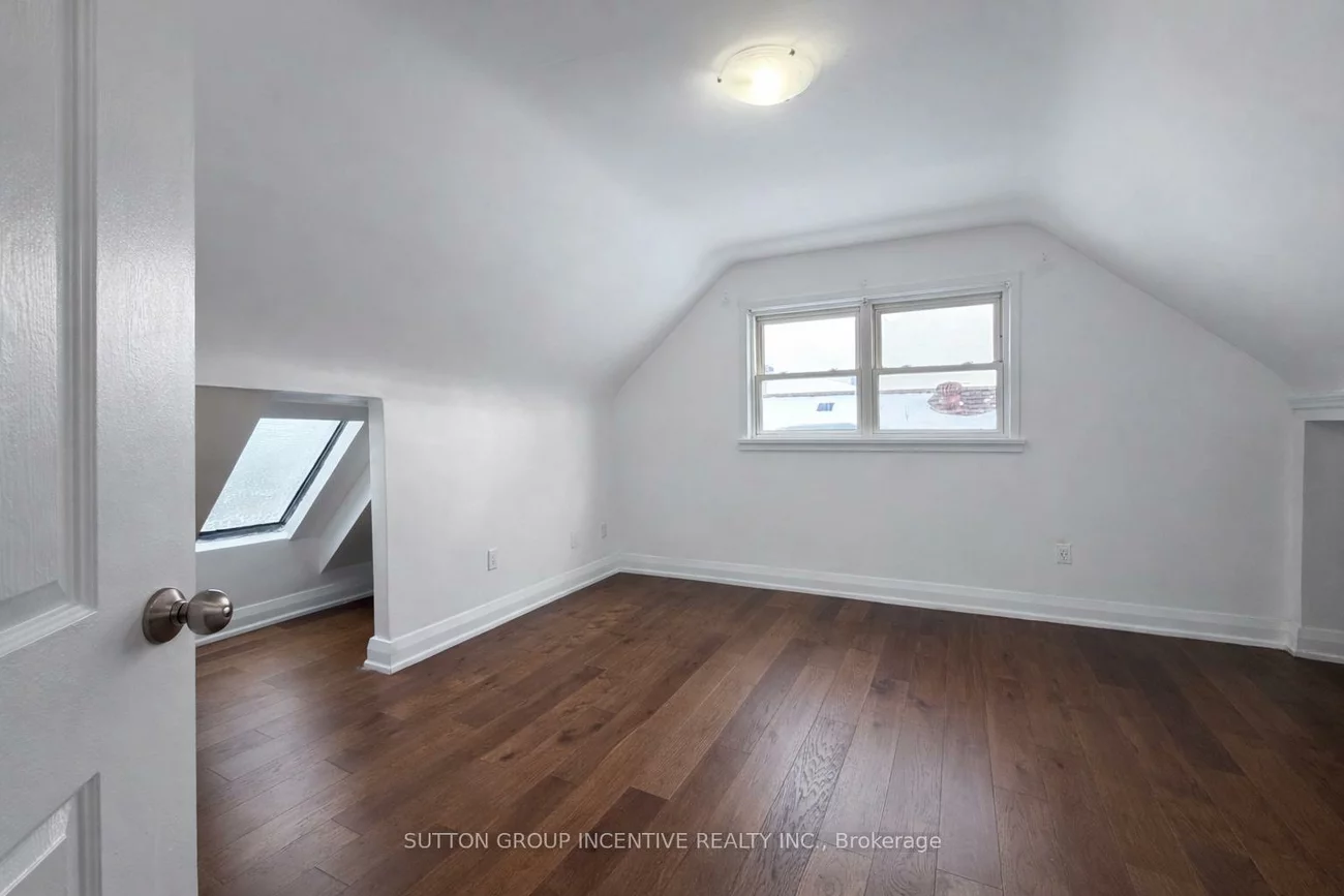 65, Barrhead, Rexdale-Kipling, Toronto