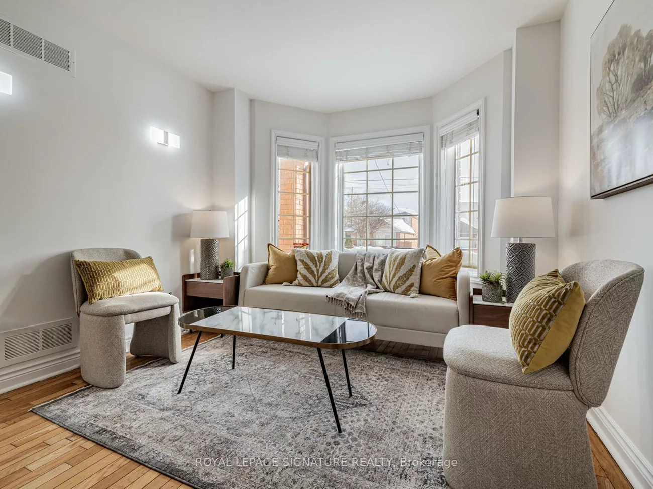 158, Bowie, Briar Hill-Belgravia, Toronto