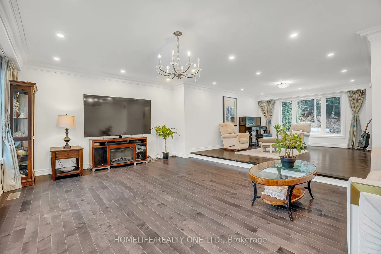 31, Bearwood, Edenbridge-Humber Valley, Toronto