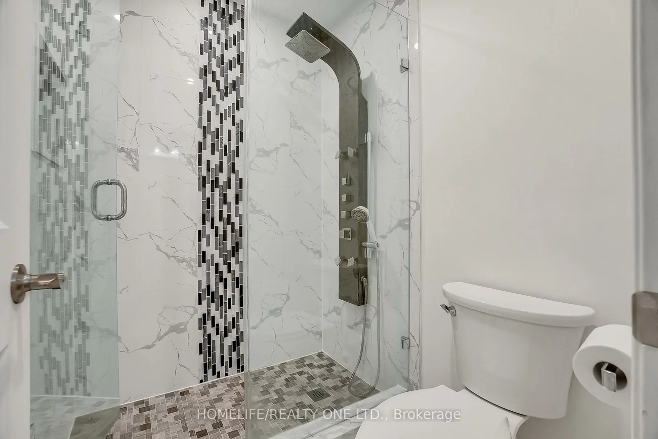 31, Bearwood, Edenbridge-Humber Valley, Toronto