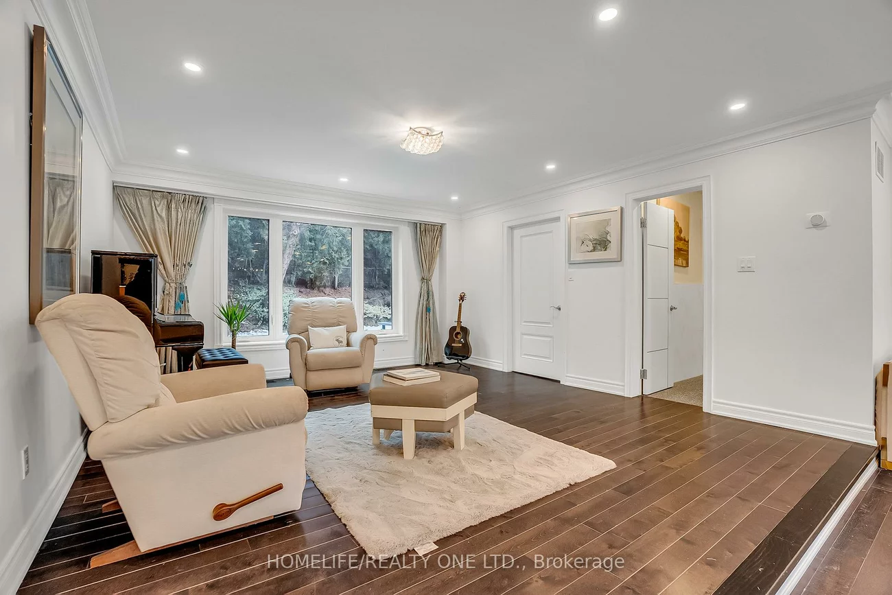 31, Bearwood, Edenbridge-Humber Valley, Toronto