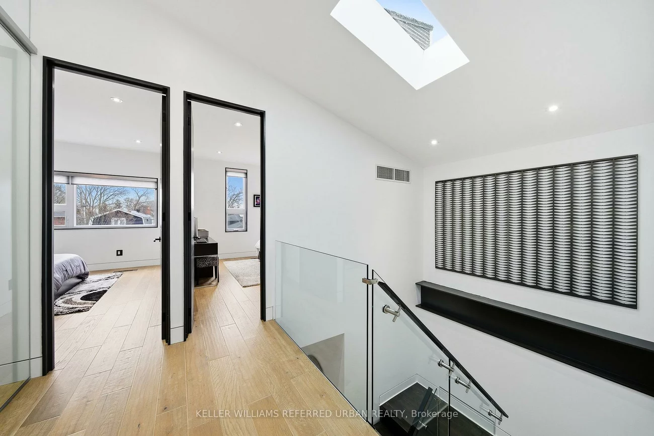 22, Daniels, Stonegate-Queensway, Toronto