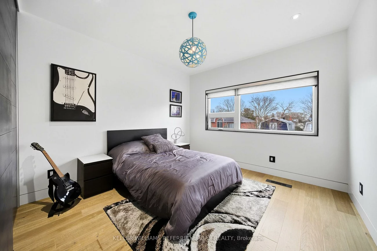 22, Daniels, Stonegate-Queensway, Toronto