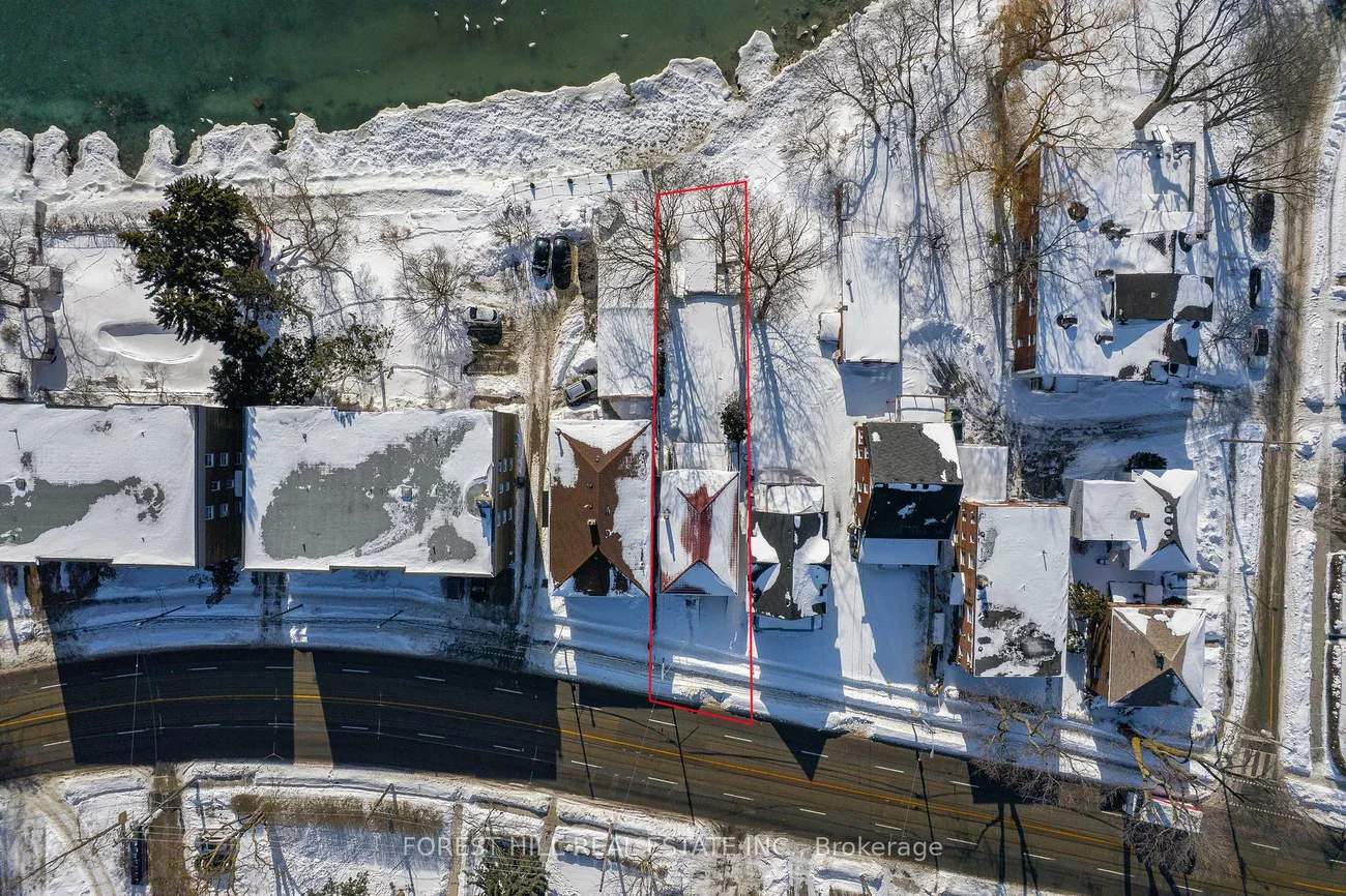 2703, Lake Shore, Mimico, Toronto