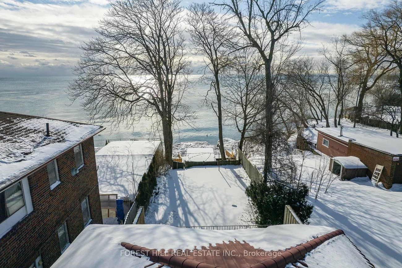 2703, Lake Shore, Mimico, Toronto