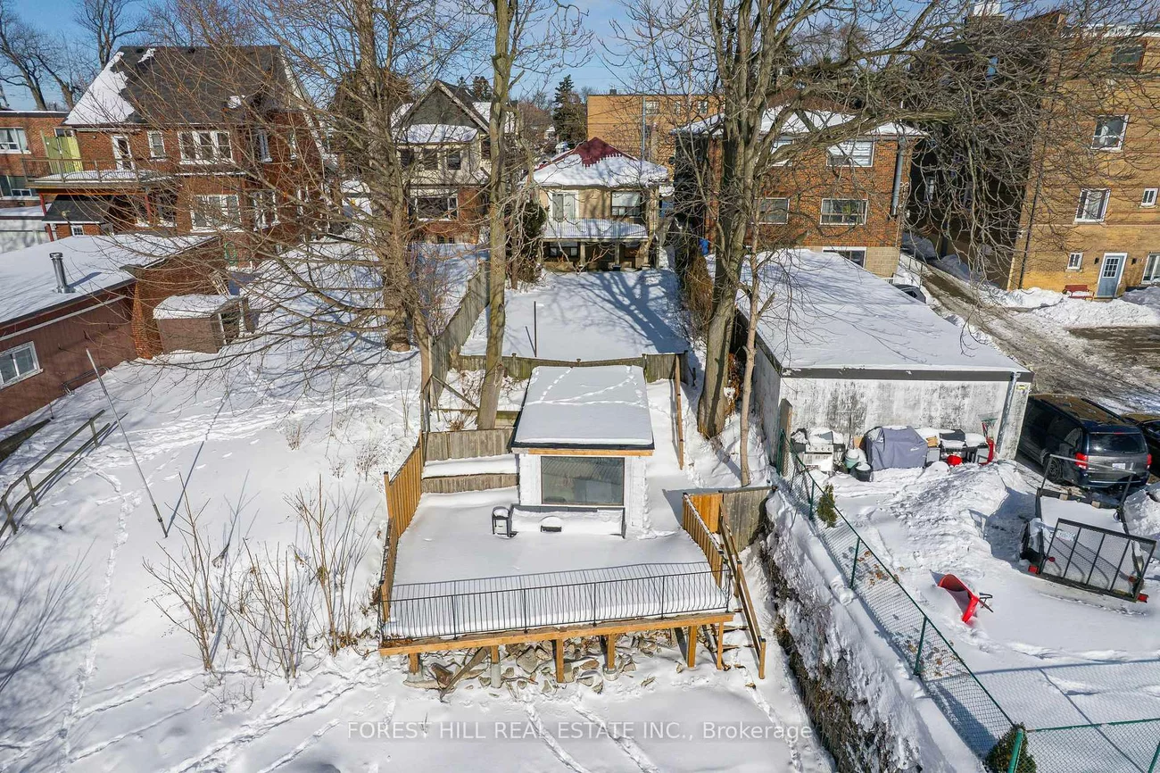 2703, Lake Shore, Mimico, Toronto