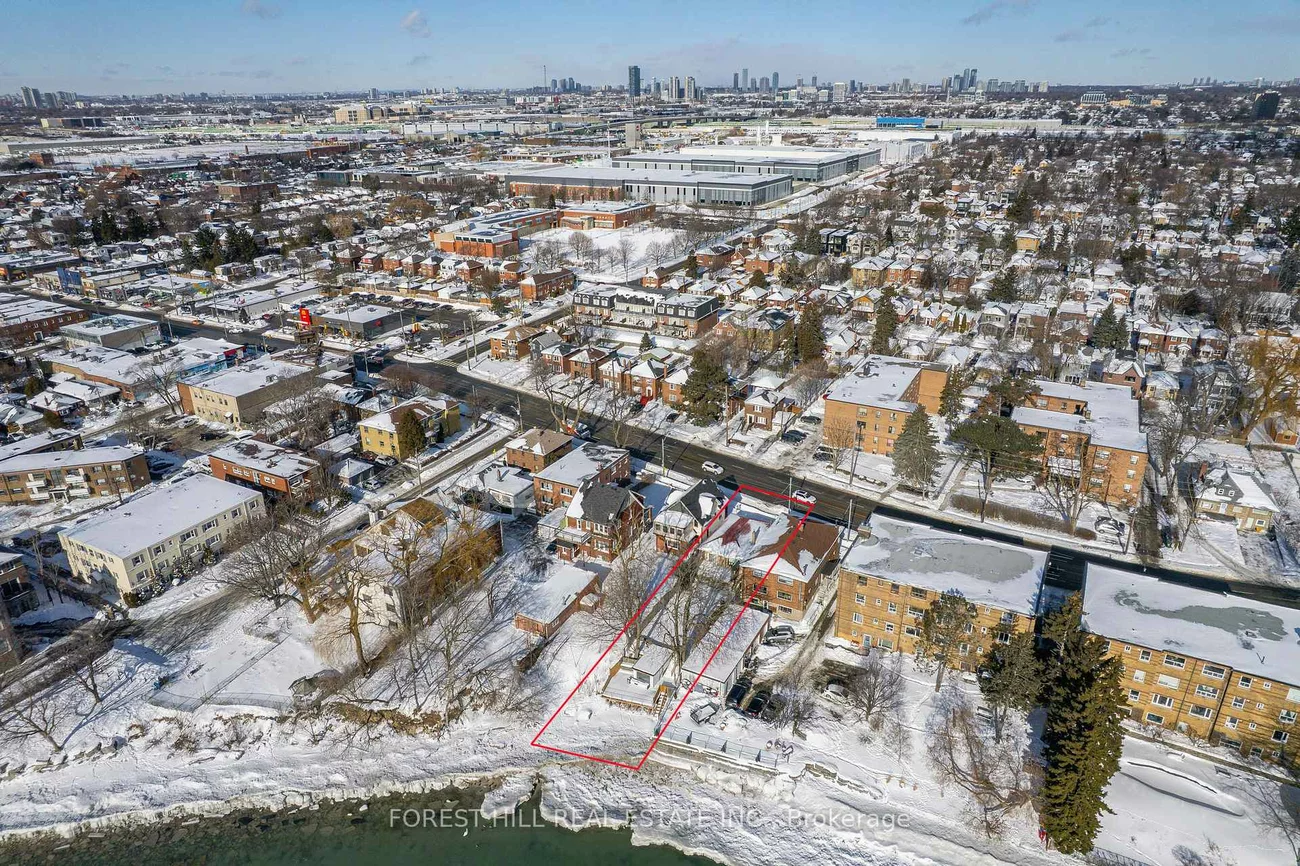 2703, Lake Shore, Mimico, Toronto