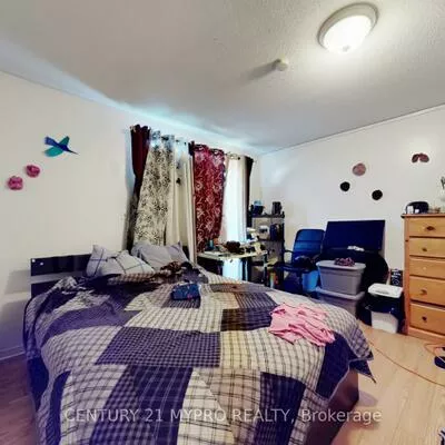 643, Sentinel, York University Heights, Toronto