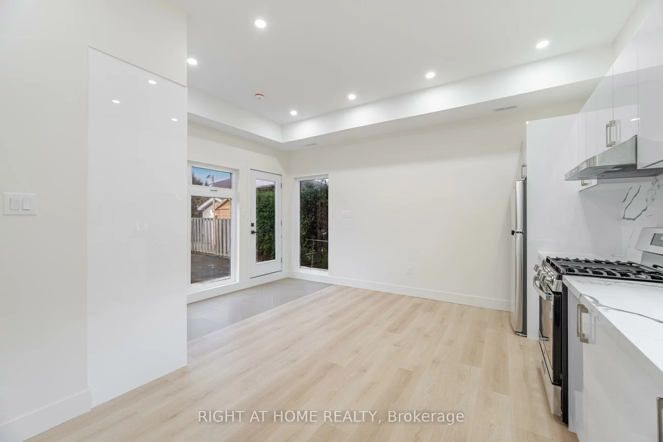 25, Templar, Kingsview Village-The Westway, Toronto