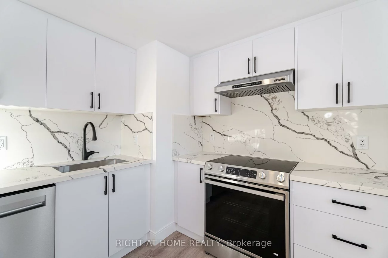 25, Templar, Kingsview Village-The Westway, Toronto
