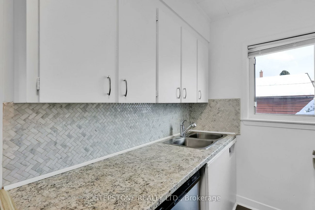 56, 41st, Long Branch, Toronto