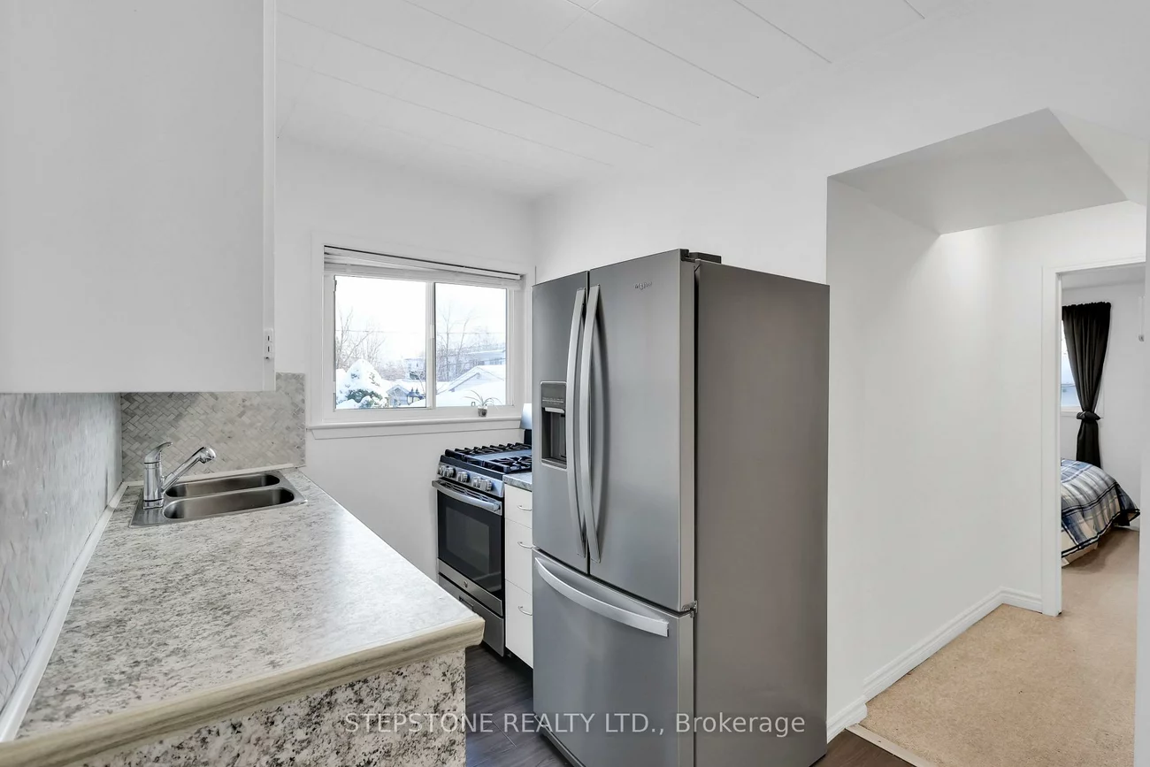 56, 41st, Long Branch, Toronto