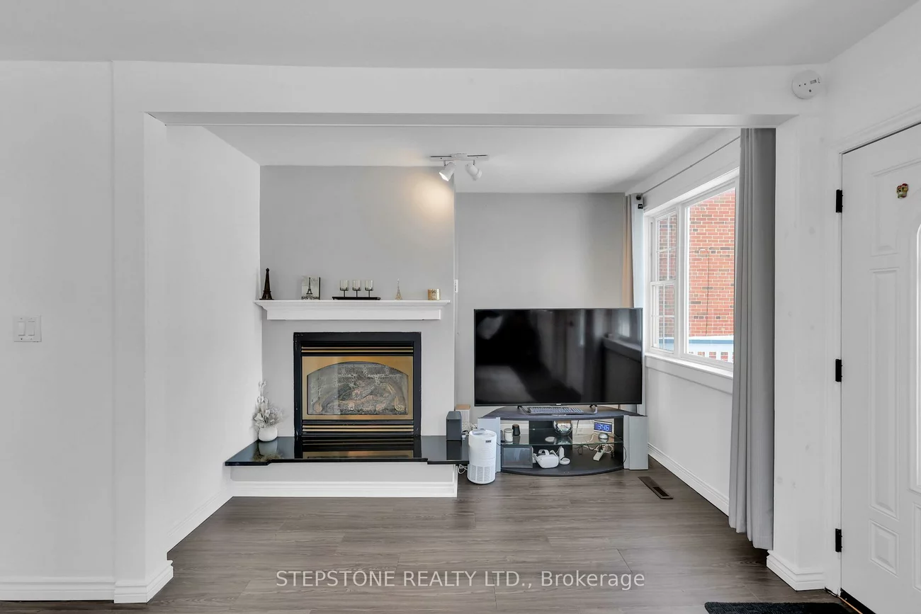 56, 41st, Long Branch, Toronto
