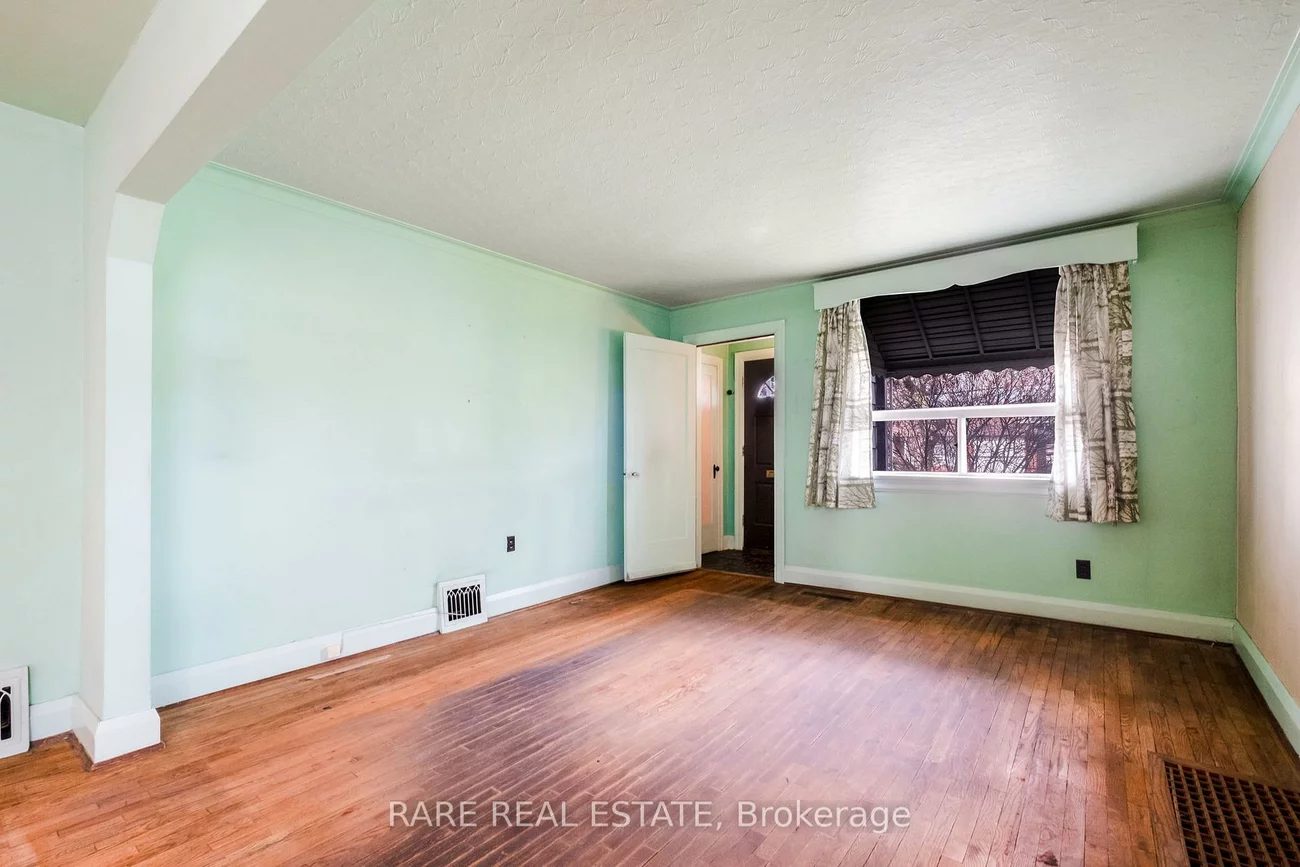 1141, Glengrove, Yorkdale-Glen Park, Toronto