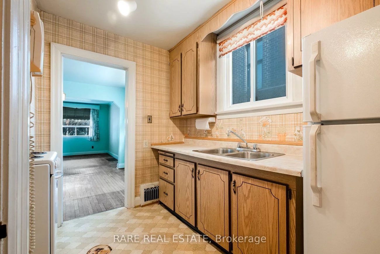 1141, Glengrove, Yorkdale-Glen Park, Toronto