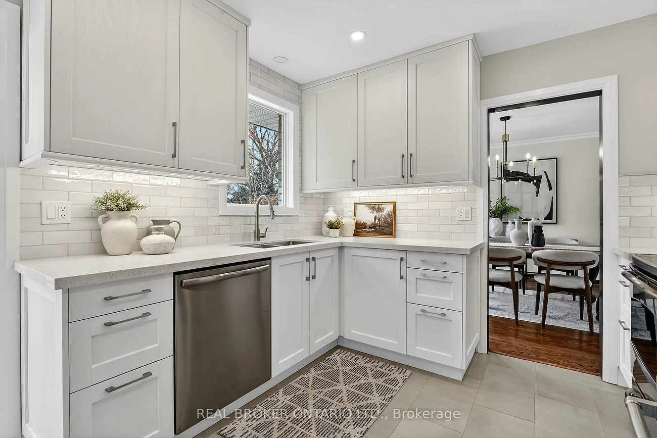 1269, Royal York, Edenbridge-Humber Valley, Toronto