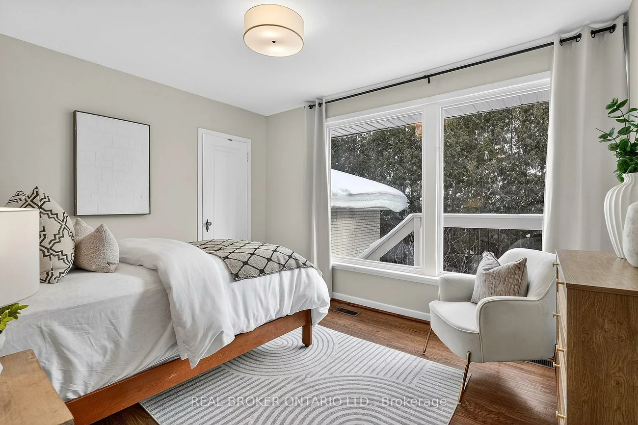 1269, Royal York, Edenbridge-Humber Valley, Toronto