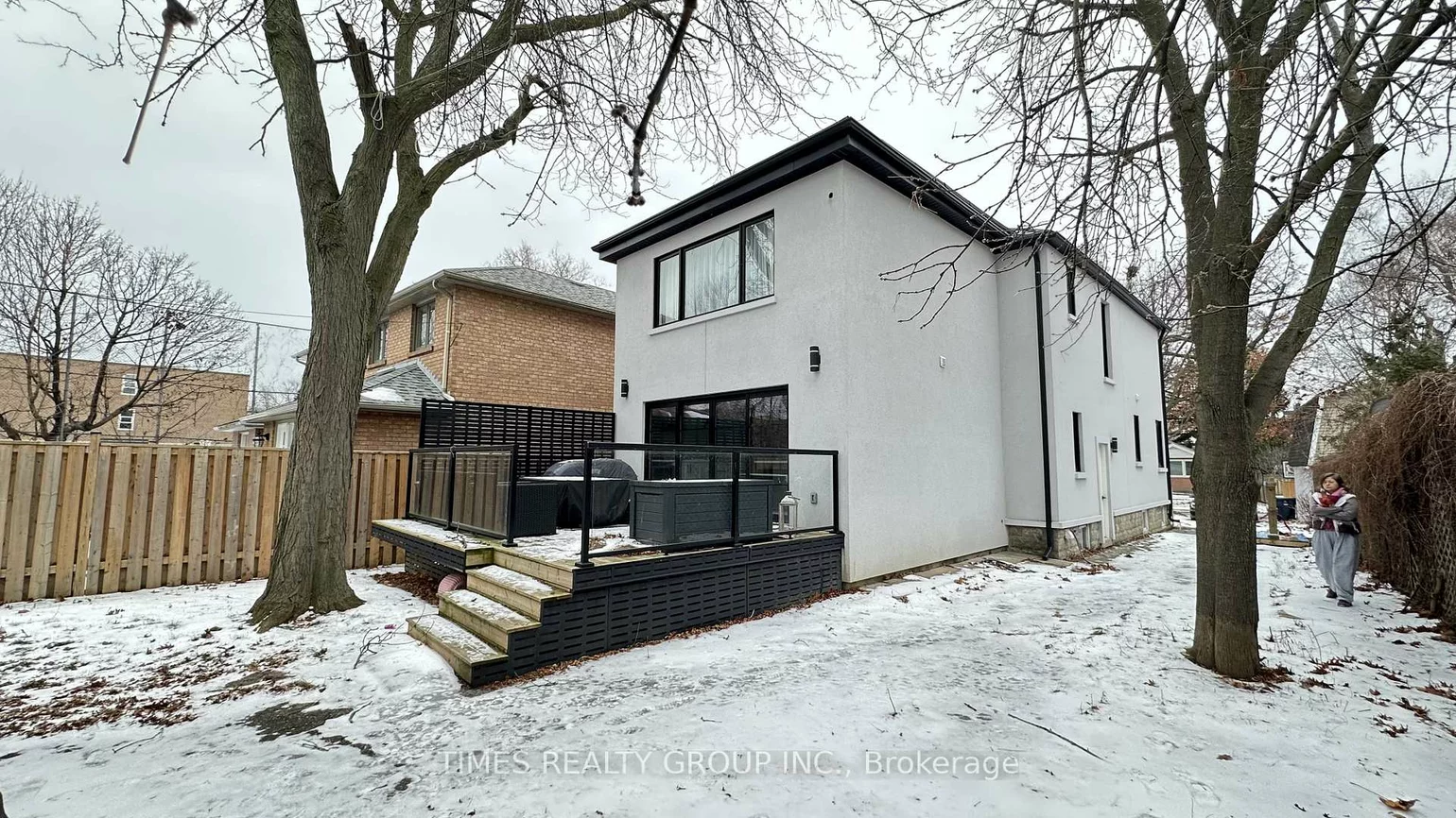 10, Dominion, Long Branch, Toronto