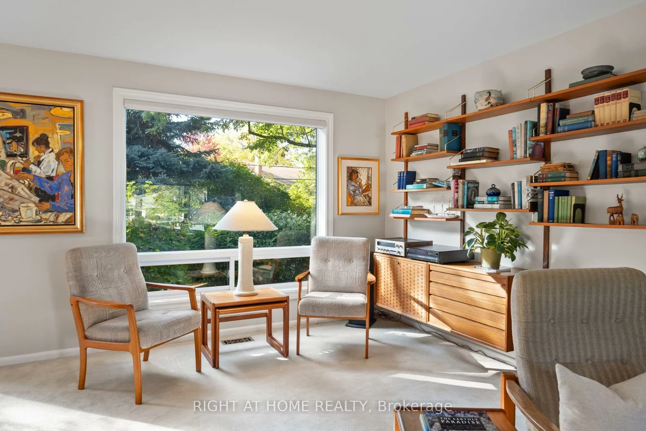 20, West Deane Valley, Eringate-Centennial-West Deane, Toronto