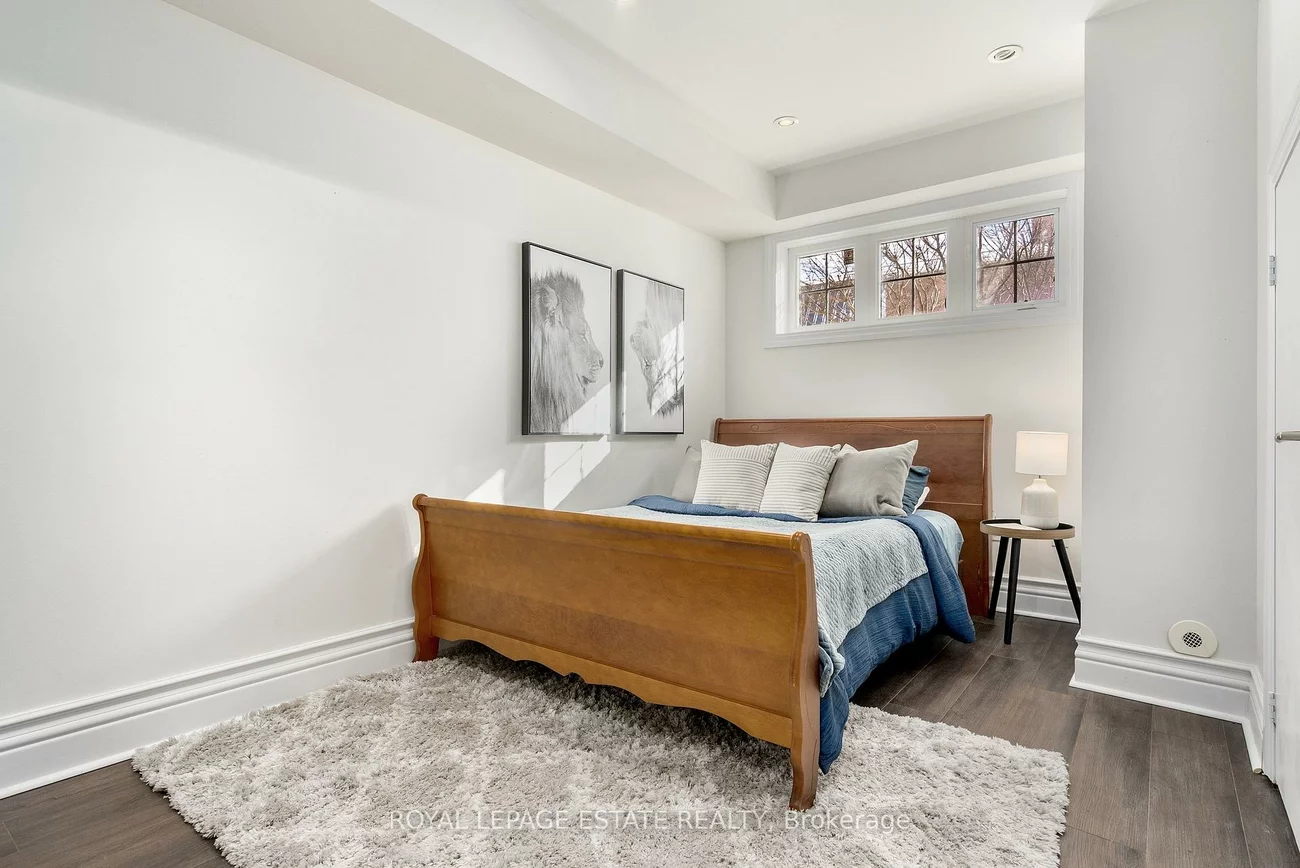 120, Clement, Willowridge-Martingrove-Richview, Toronto