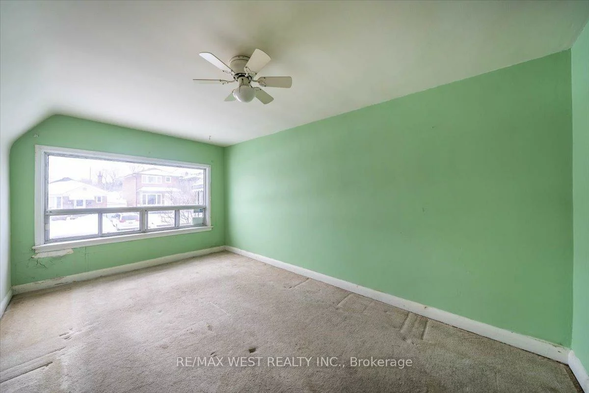 44, Seventeenth, New Toronto, Toronto