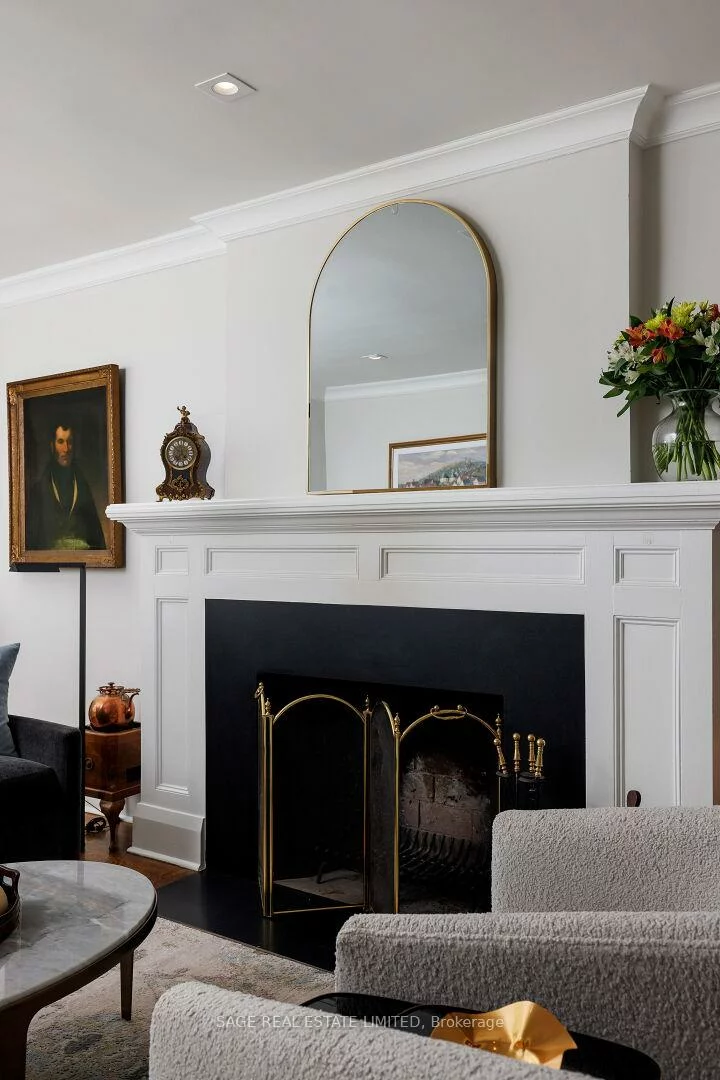 35, Grenview, Kingsway South, Toronto