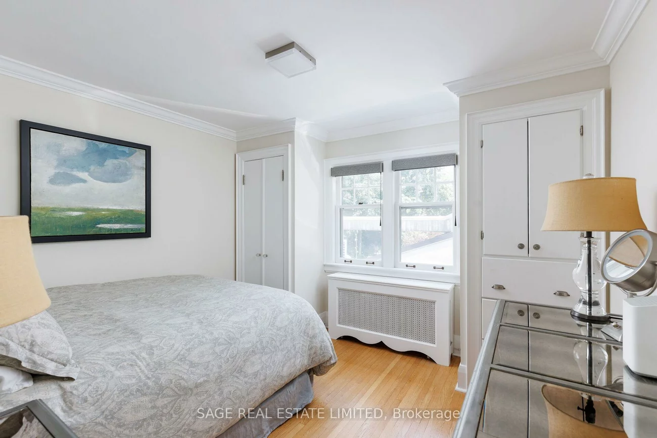 35, Grenview, Kingsway South, Toronto