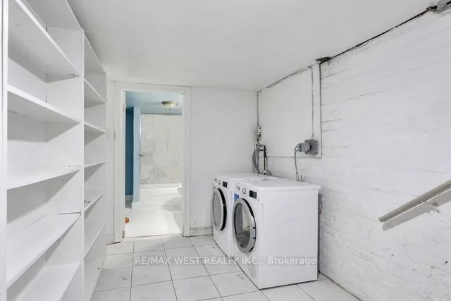 524, Gladstone, Dovercourt-Wallace Emerson-Junction, Toronto