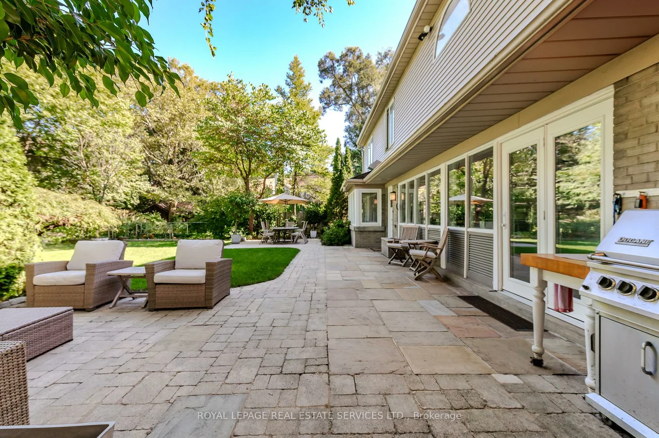 6, Ashley Park, Edenbridge-Humber Valley, Toronto