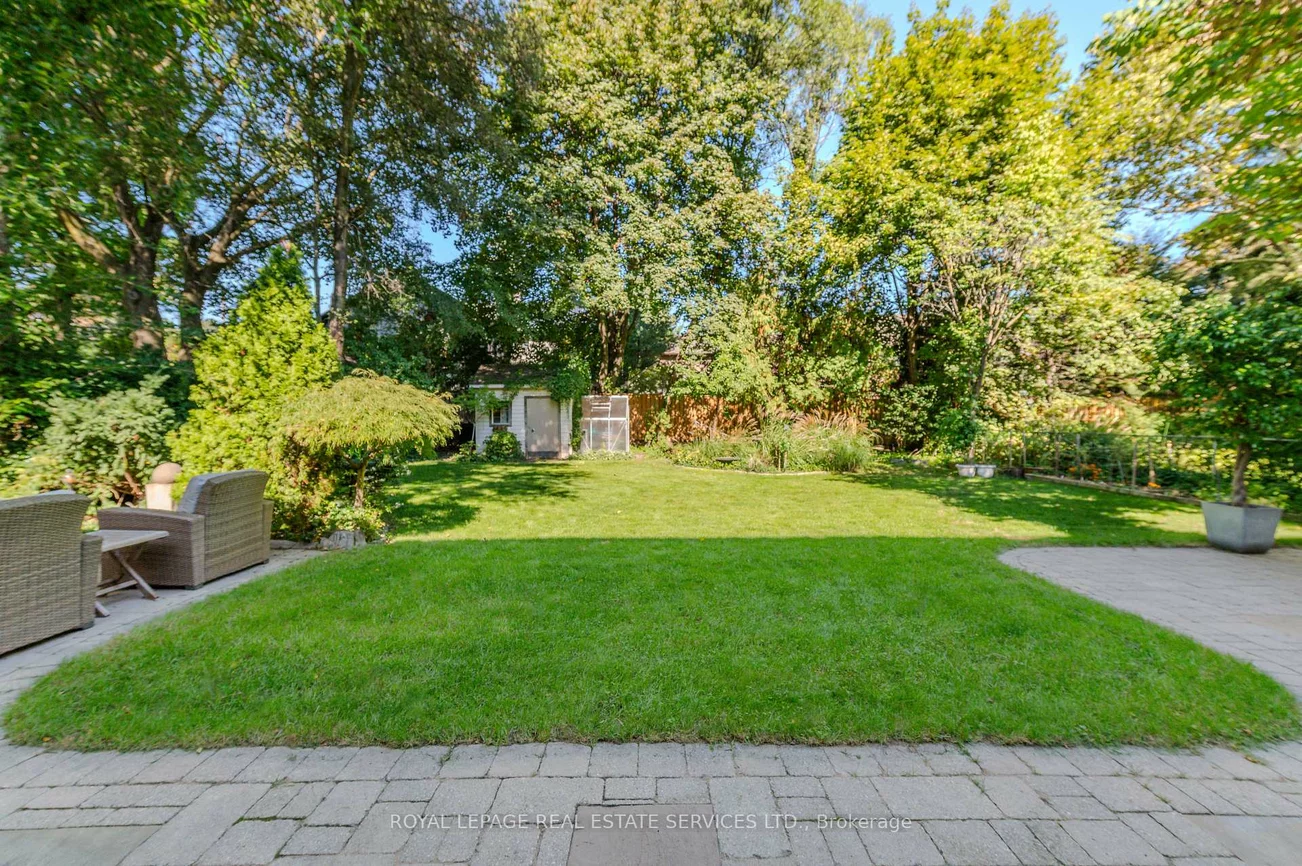 6, Ashley Park, Edenbridge-Humber Valley, Toronto