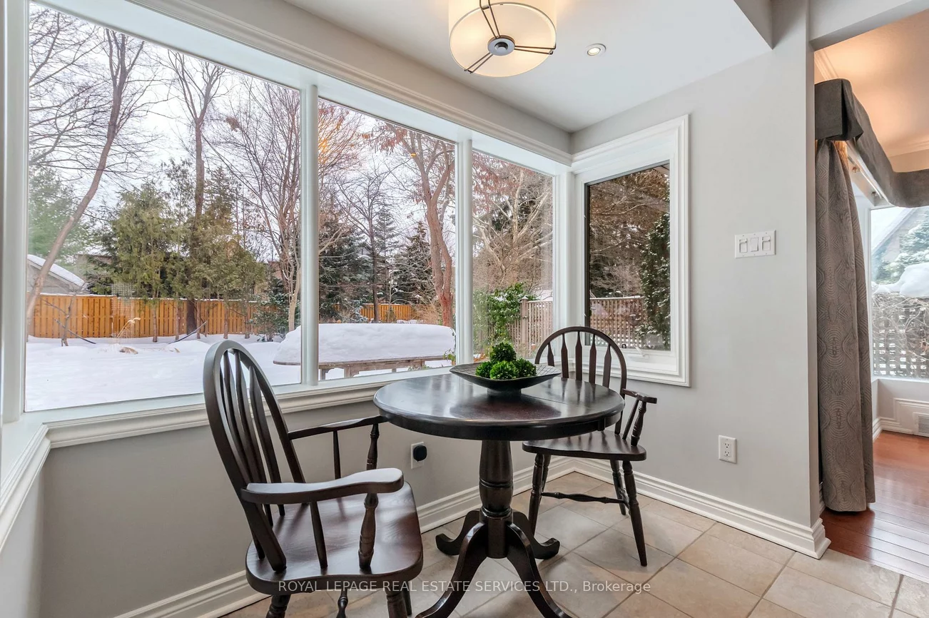 6, Ashley Park, Edenbridge-Humber Valley, Toronto