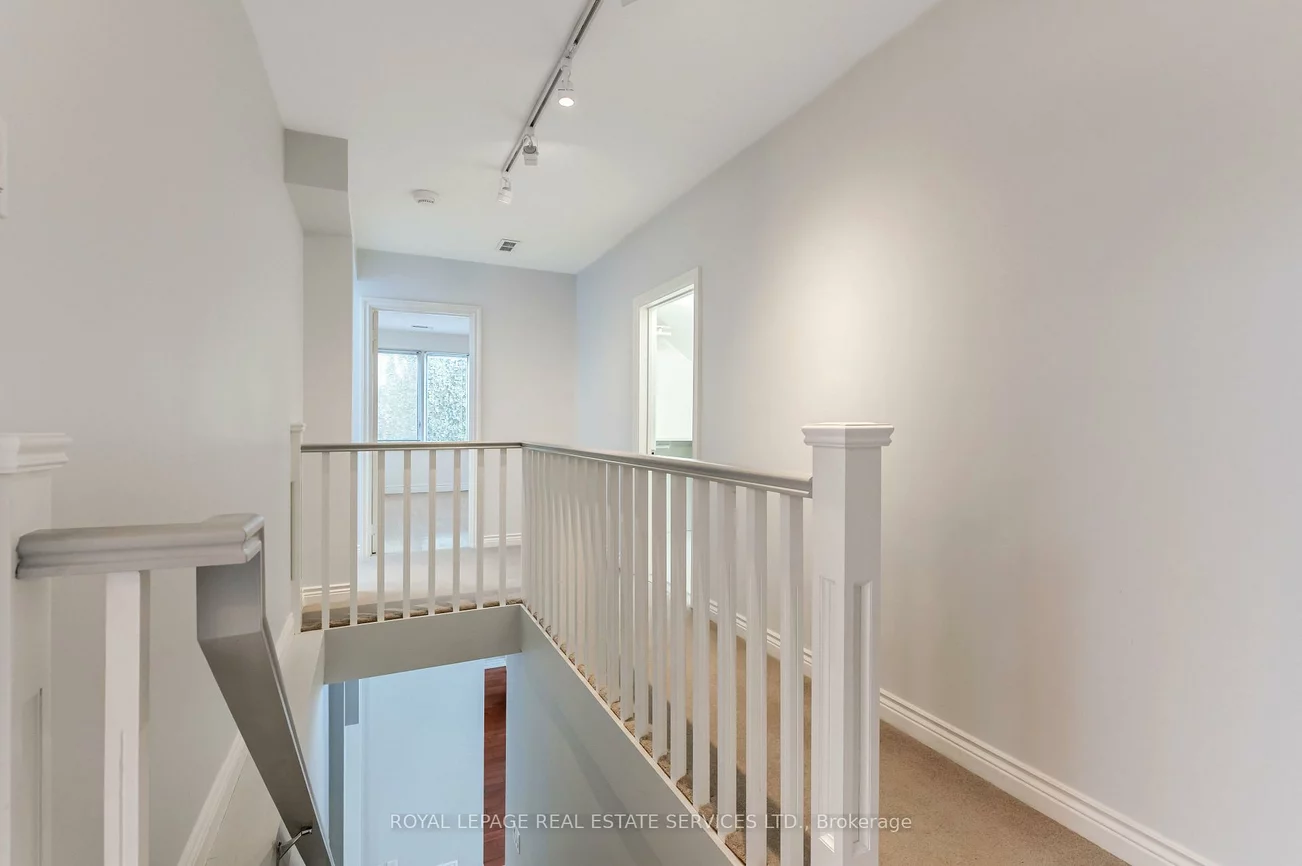 6, Ashley Park, Edenbridge-Humber Valley, Toronto