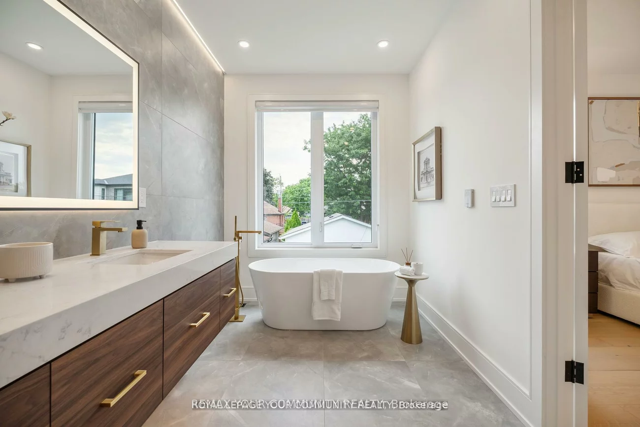 14, Ranwood, Humberlea-Pelmo Park W4, Toronto