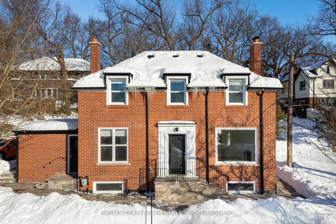 19, Halford, Lambton Baby Point, Toronto